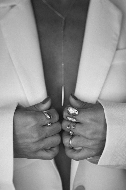 Anel Esferas Ajustável Duo Dourado