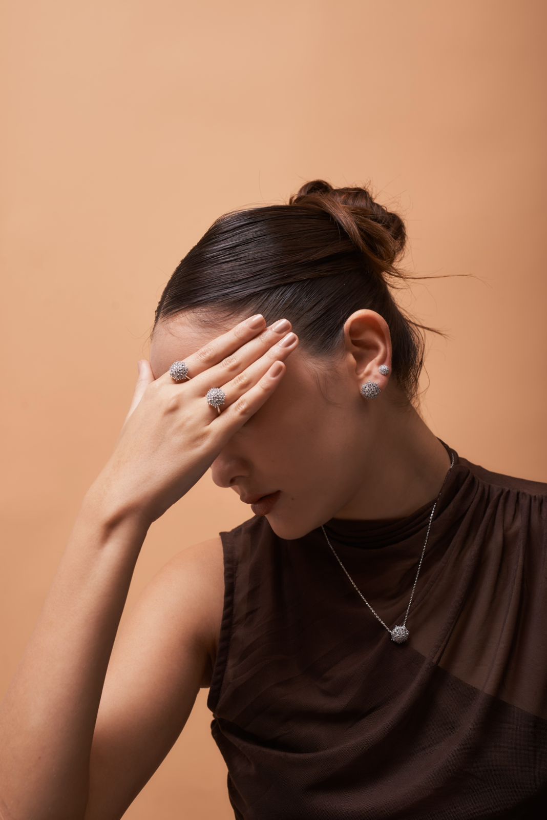 Brinco Mini Chuveirinho Cravejado Ródio Branco