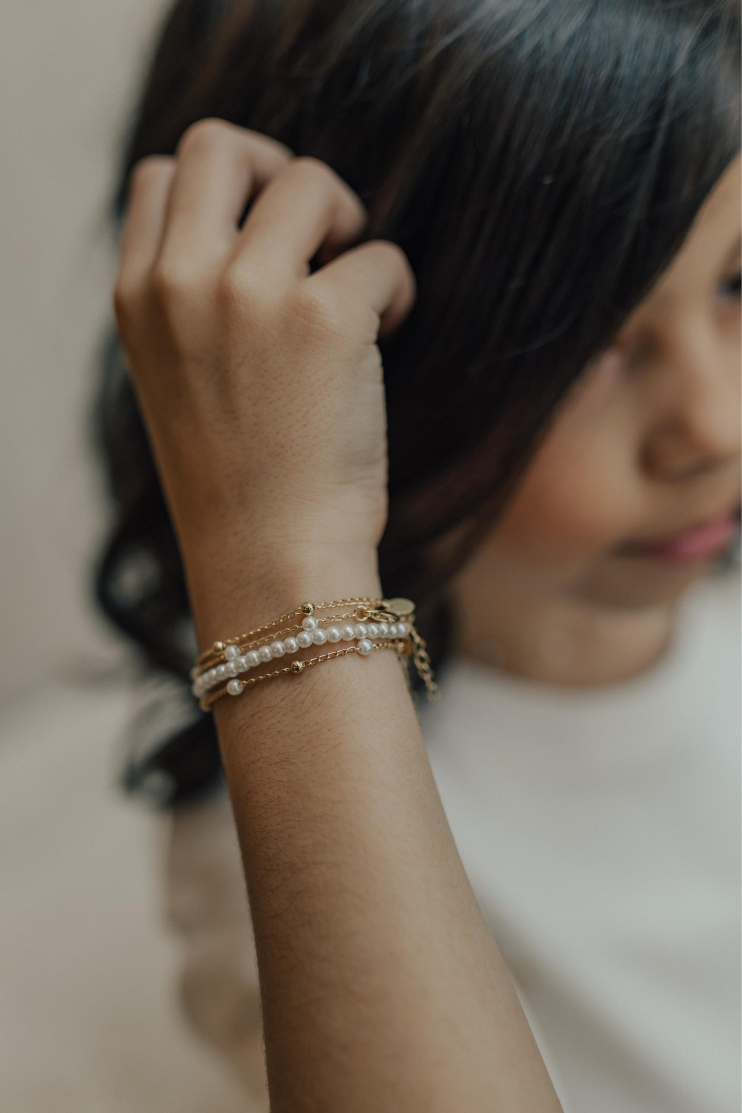 Pulseira Infantil de Perolinhas Dourado