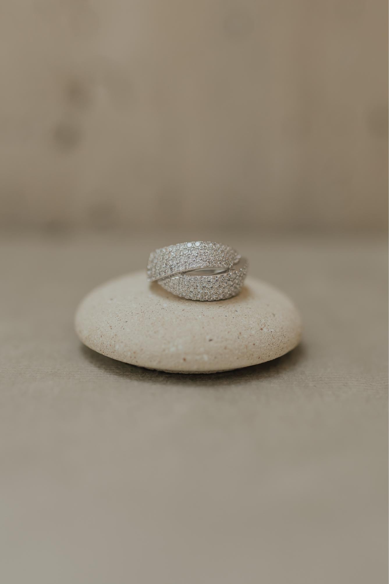 Anel Duplo Cravejado Ródio Branco