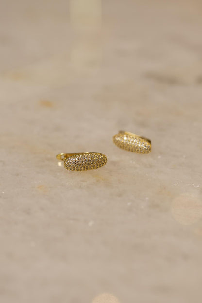 Brinco Argola Palito Oval Cravejado Dourado