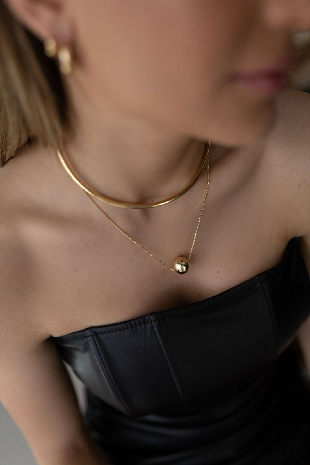 Choker Aro Tubo Liso Dourado
