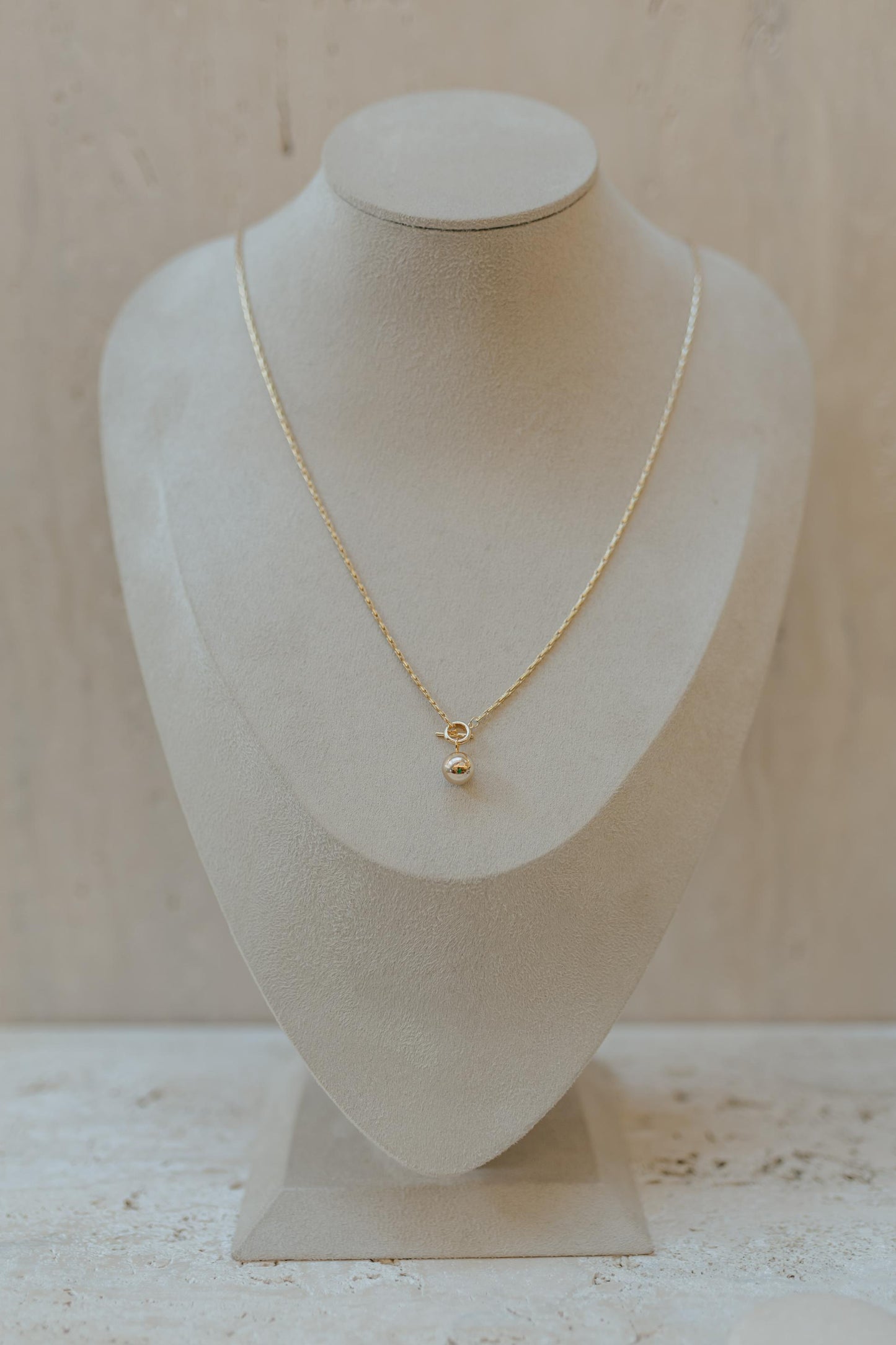 Colar Longo Snake Pingente Esfera Dourado