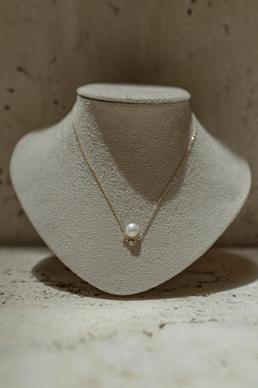 Colar Pérola de Água Doce Dourado