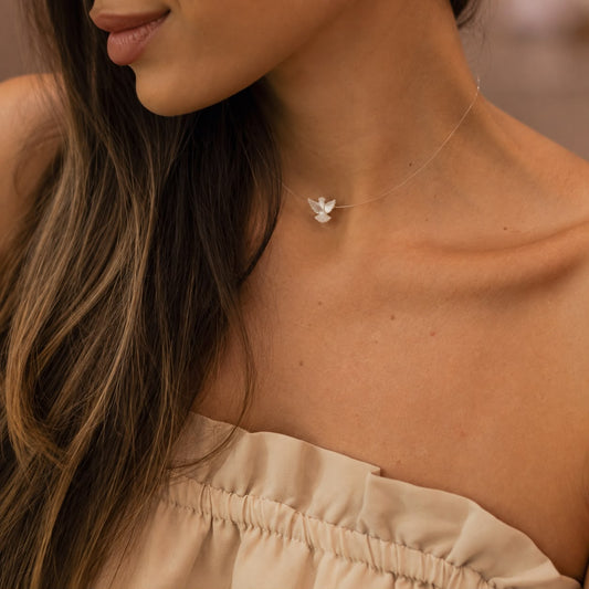 Colar de Nylon com Divino Espírito Santo Madrepérola Dourado