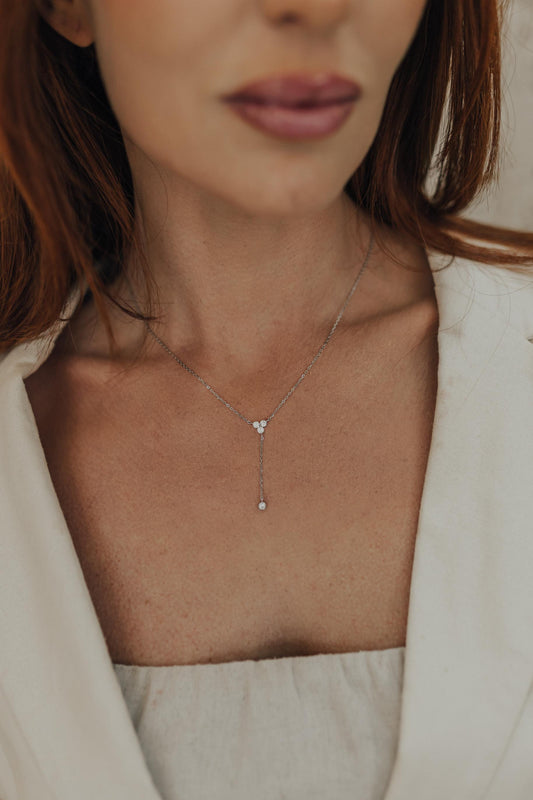 Colar Gravatinha Flower Moissanite Prata 925 Ródio Branco