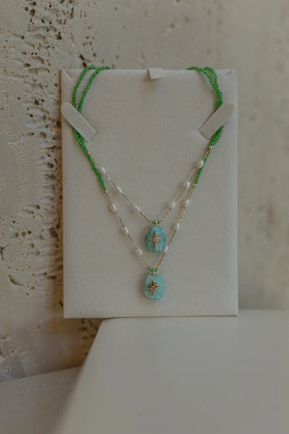 Colar Escapulário Pedra Turquesa Crucifixo e Estrela Dourado