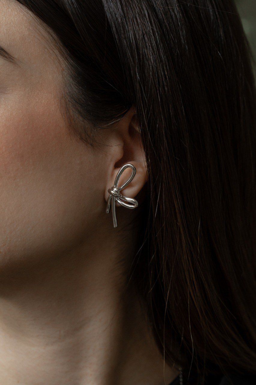 Brinco Laço Liso Dourado