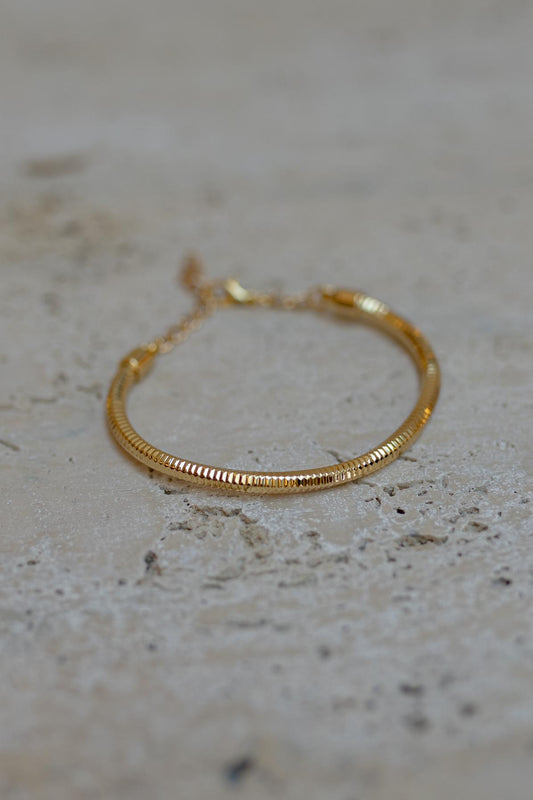 Bracelete Aro Frisos Dourado