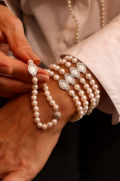 Pulseira Nossa Senhora das Graças Pérola de Água Doce Prata 925 Ródio Branco