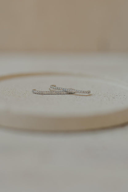 Brinco Ear Hook Cravejado