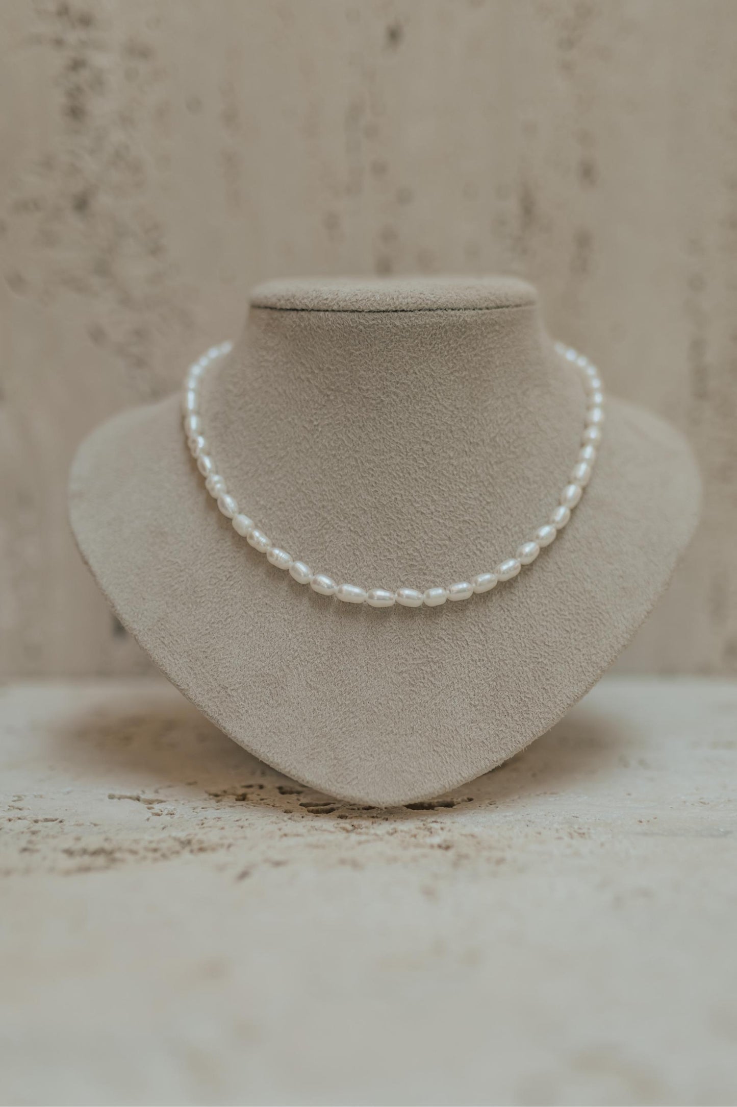 Colar Pérola de Água Doce Dourado