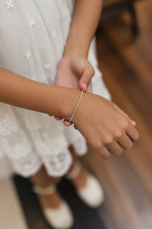 Pulseira Infantil Pérolas 2mm Dourado
