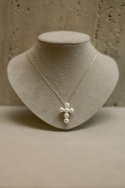 Colar Crucifixo de Pérola Dourado