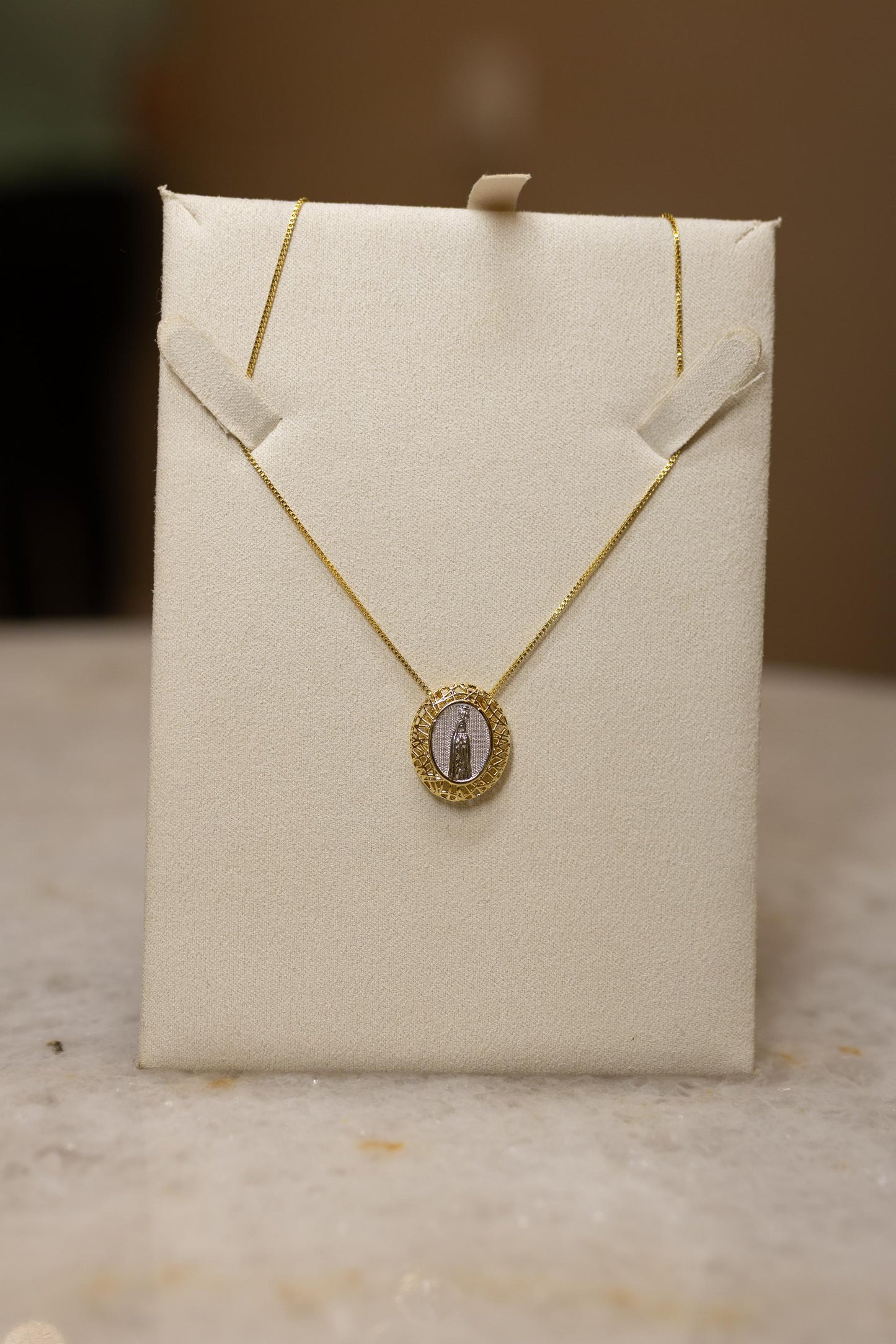 Colar Nossa Senhora de Fátima Dourado
