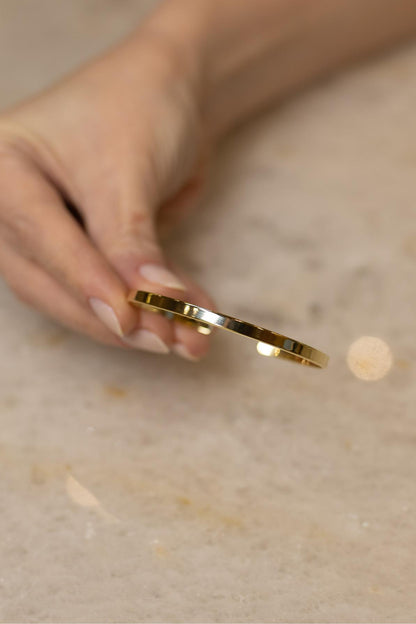Bracelete Minimalista 4mm Dourado