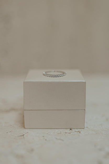 Anel Meia Aliança Ponto de Luz 2mm Moissanite Prata 925 Ródio Branco