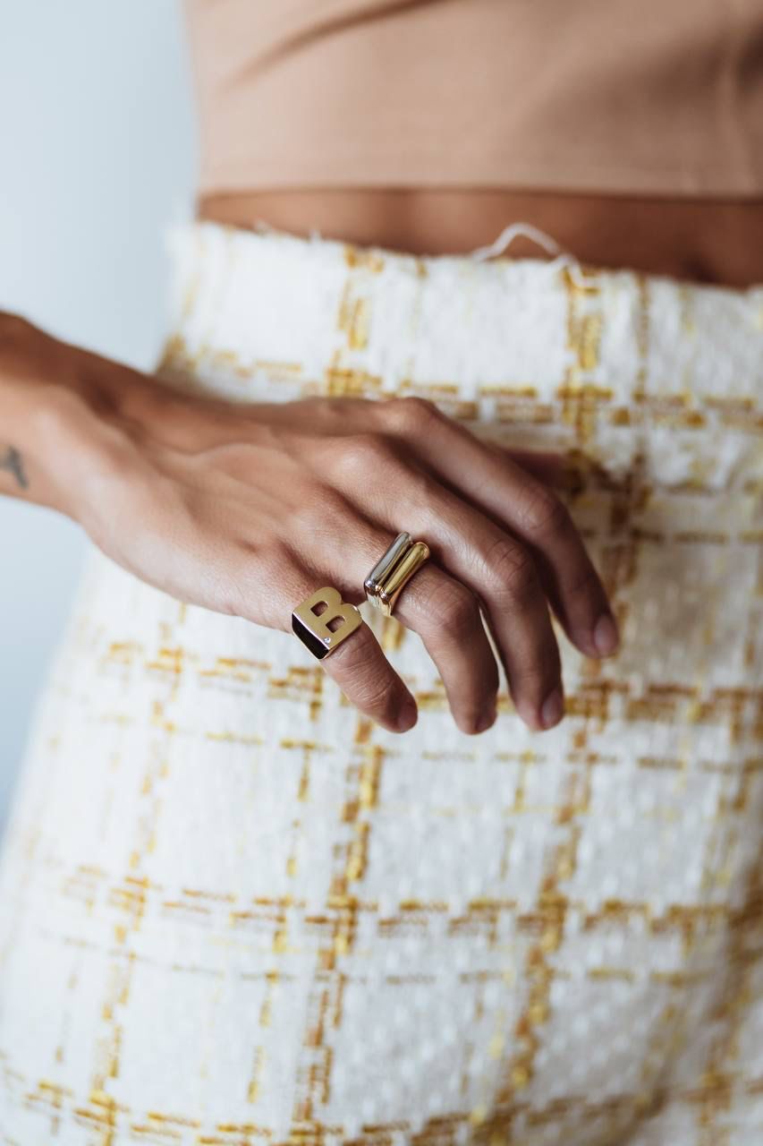 Anel Frente Quadrada Liso Dourado