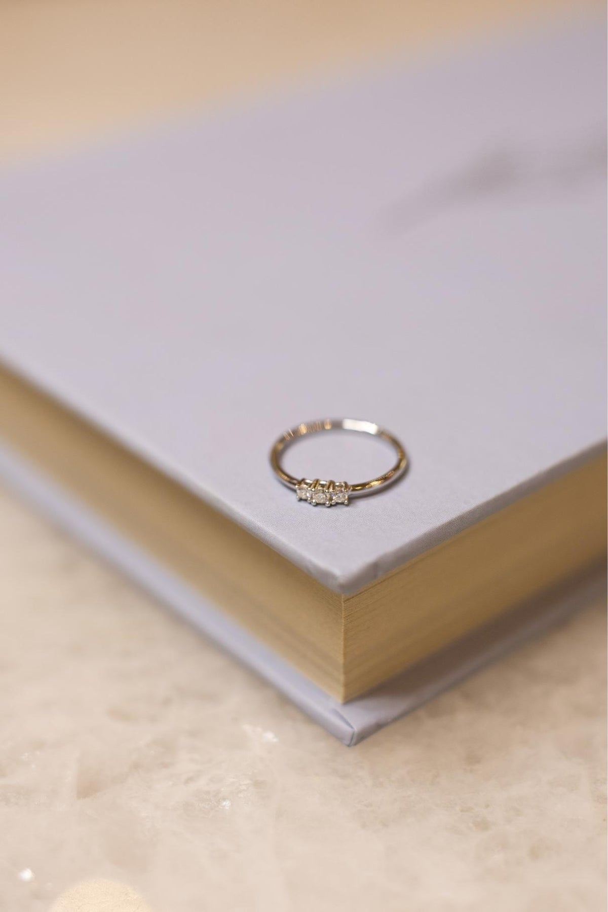 Anel Solitário Mini Trilogia Moissanite Prata 925 Ródio Branco