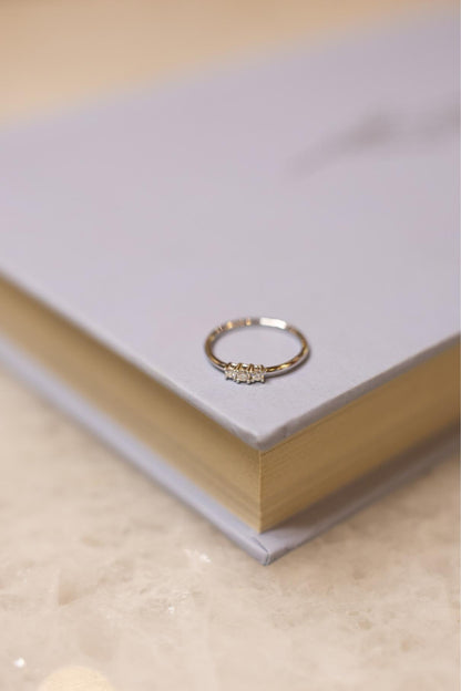 Anel Solitário Mini Trilogia Moissanite Prata 925 Ródio Branco