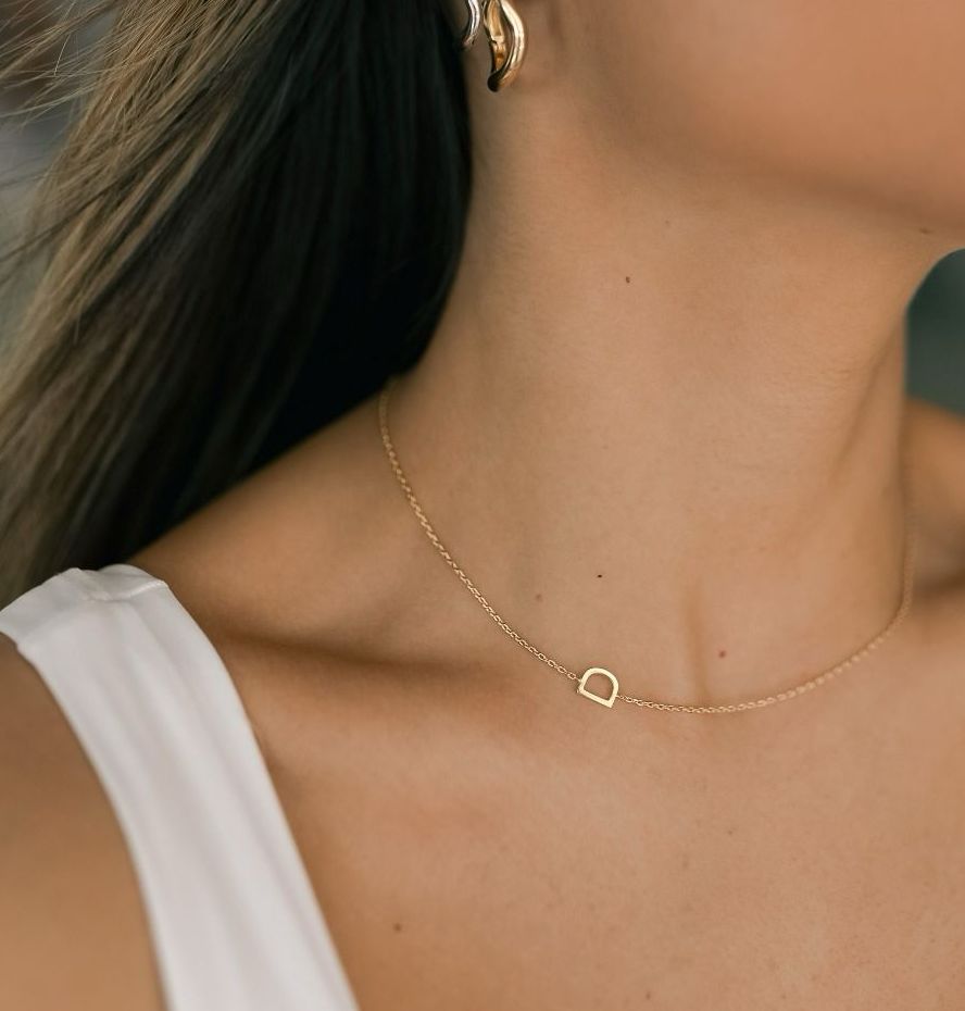 Choker Letra Dourado