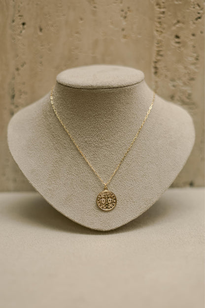 Colar Medalha de São Bento Dourado