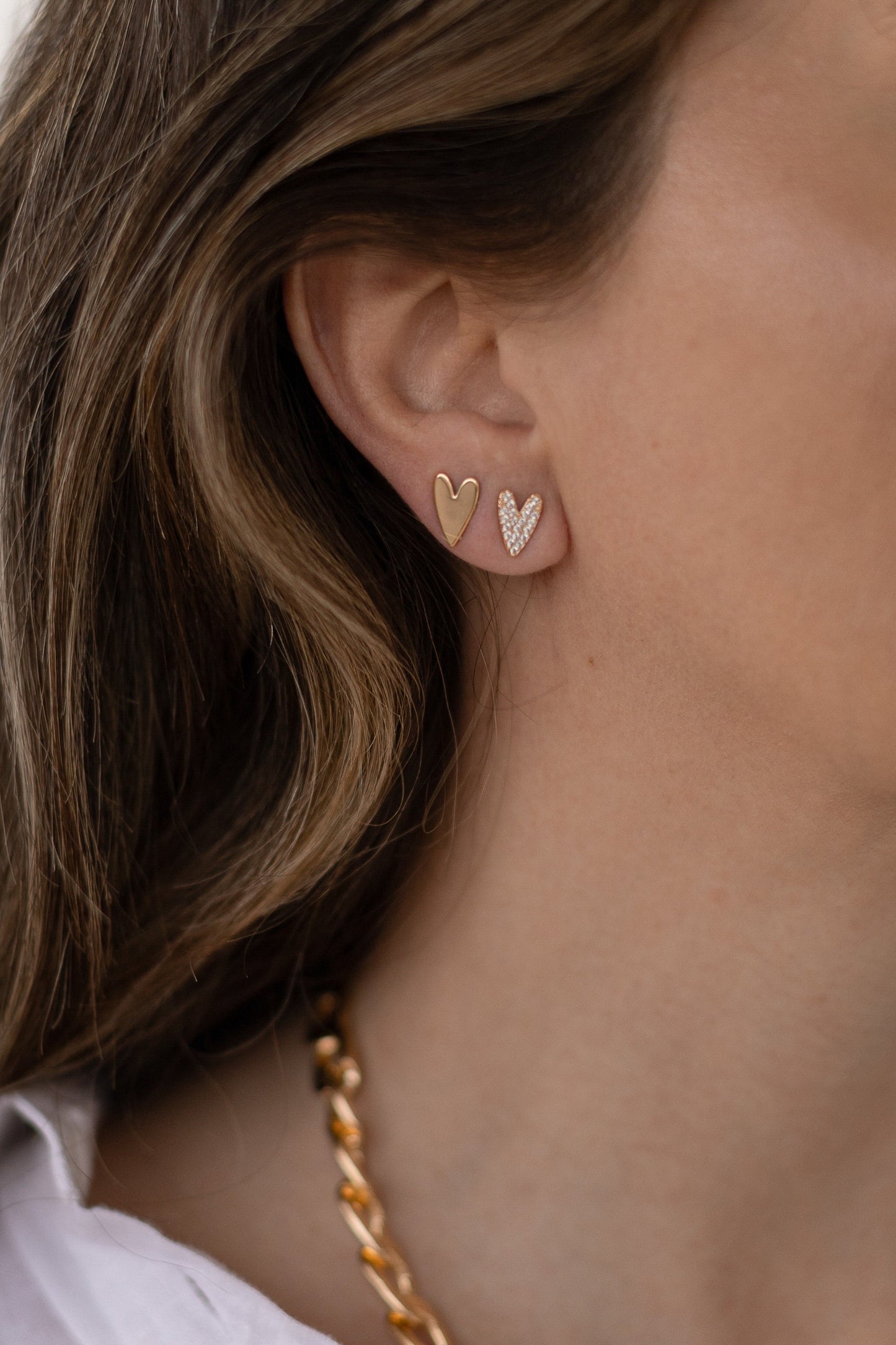 Brinco Coração Cravejado Dourado