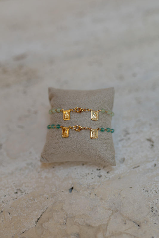 Pulseira Escapulário Jade Dourada
