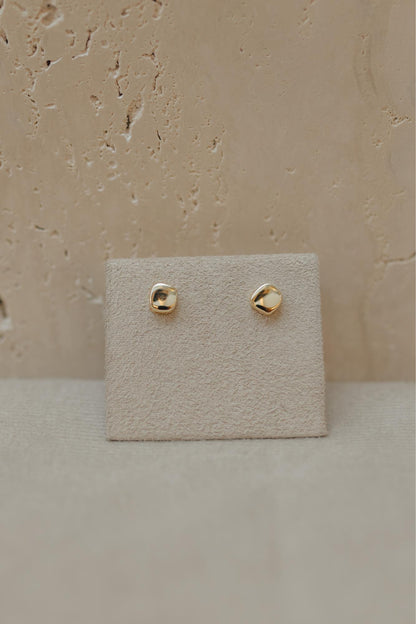 Brinco Orgânico Liso Dourado P