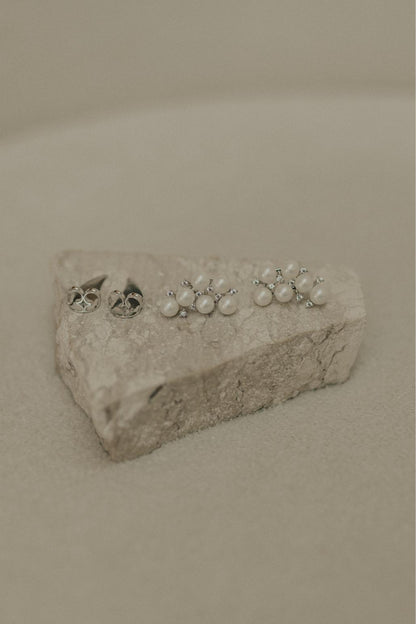 Brinco Ear Cuff Mini Pérolas e Zircônias Cristal Ródio Branco