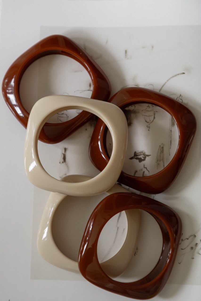 Bracelete Acrílico Marfim