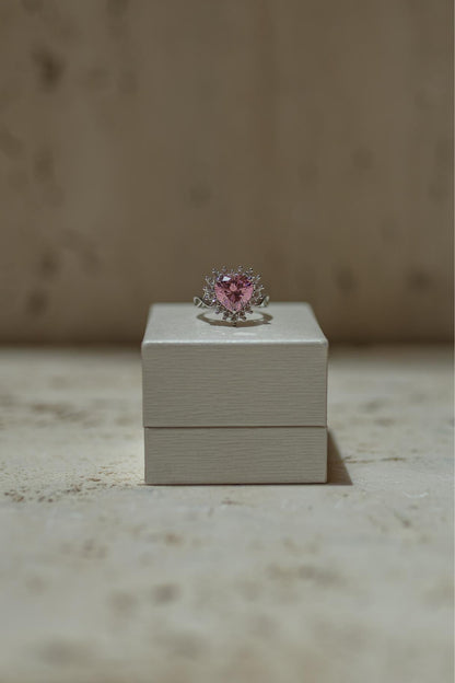 Anel Coração Borda Cravejada Rosa Ródio Branco