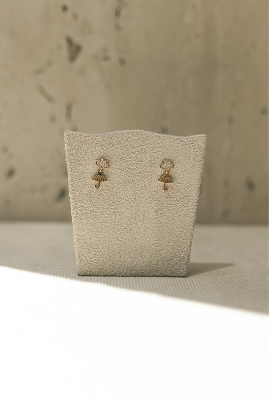 Brinco Infantil Nuvem e Guarda-Chuva Dourado