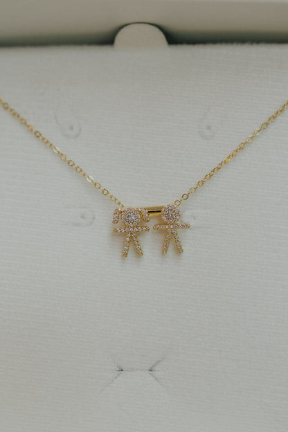 Colar Filhos Cravejados Dourado