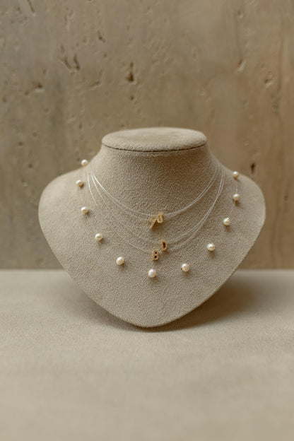Colar de Nylon com Pérolas Dourado
