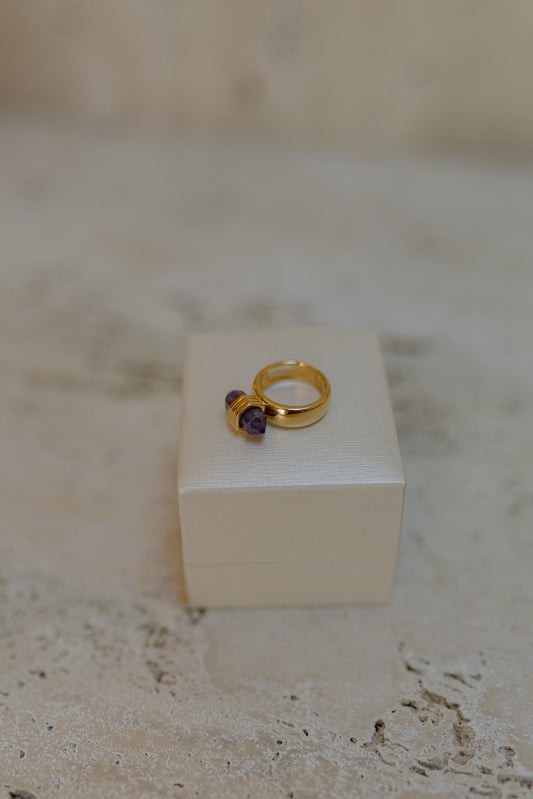 Anel Sextavado Dourado