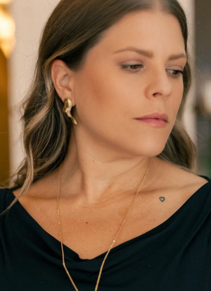 Brinco Assimétrico Dourado