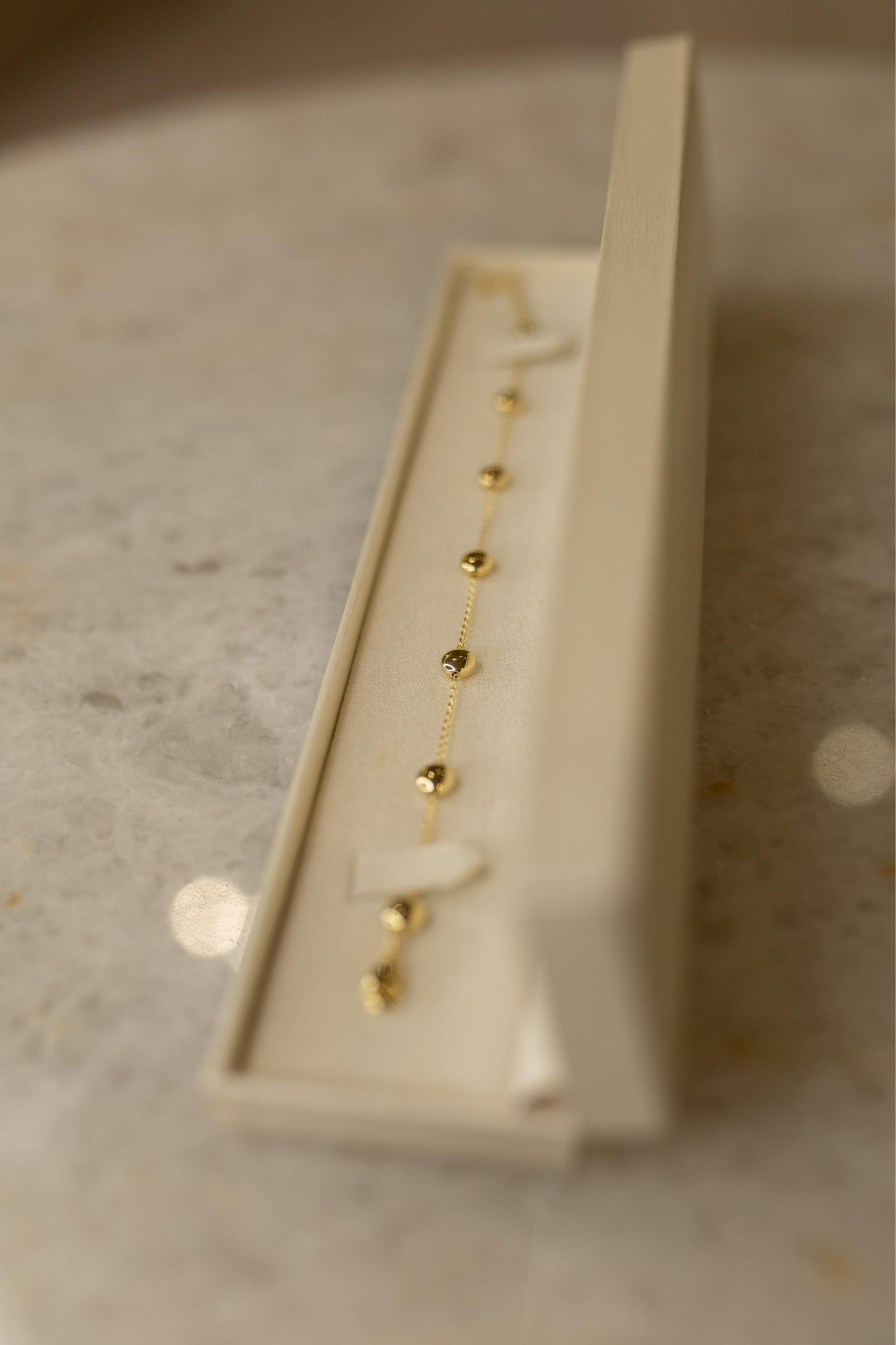 Pulseira Minimalista Orgânica Dourado