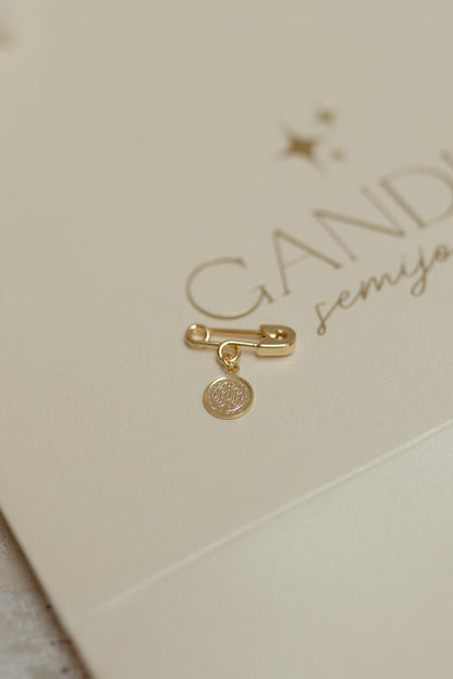 Alfinete Batizado Medalha de São Bento Dourado