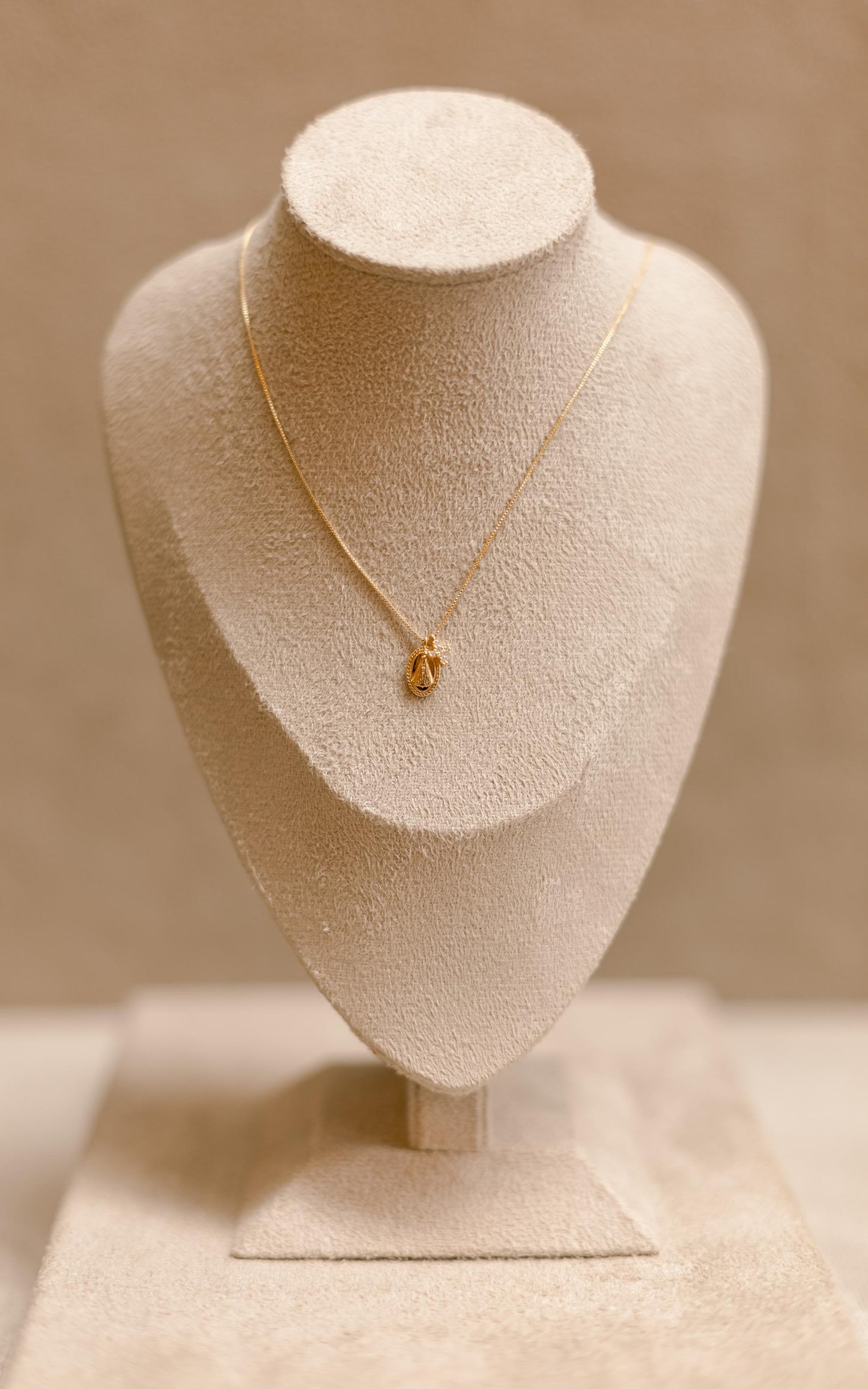 Colar Nossa Senhora Aparecida Cruz Cravejada Dourado