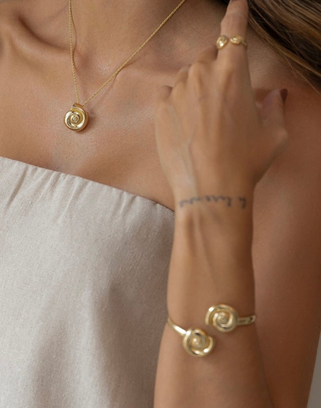 Bracelete Caracol Dourado