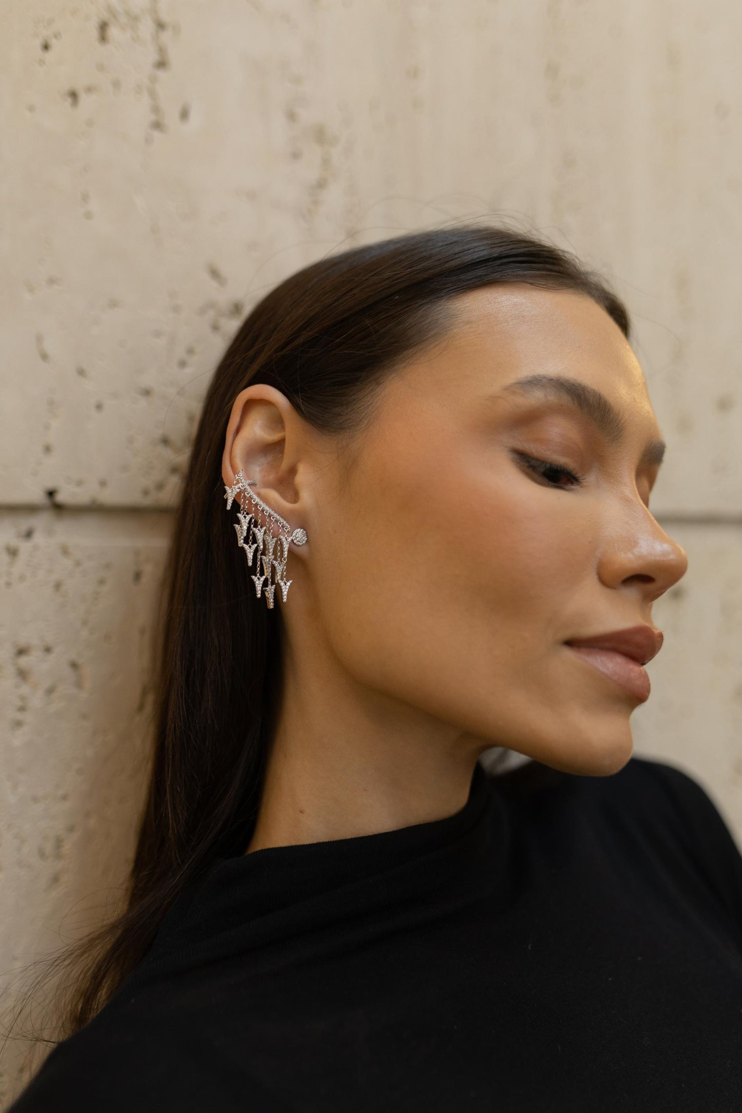 Brinco Ear Cuff Pêndulos Seta Ródio Branco