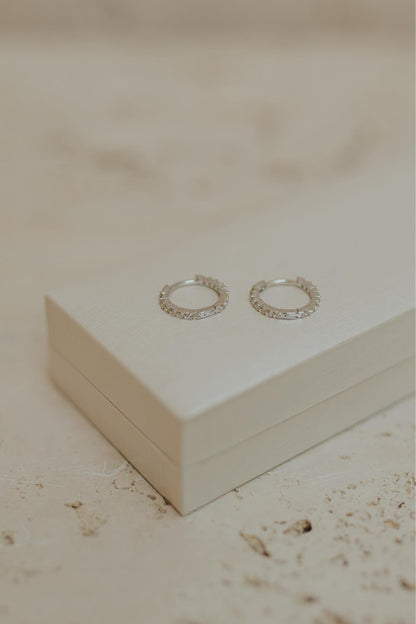 Brinco Argola Inteira Cravejada Prata 925 Ródio Branco