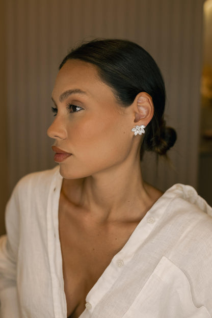 Brinco Mini Ear Cuff Navete Ródio Branco