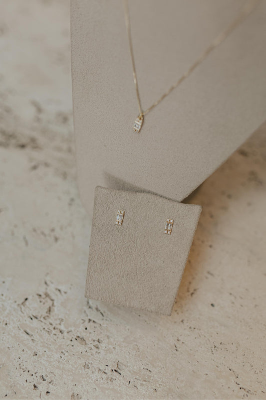 Brinco Retangular Vintage Baguete Dourado