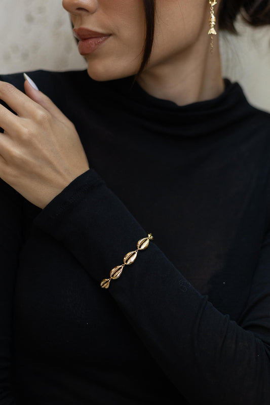 Pulseira Búzios Dourado