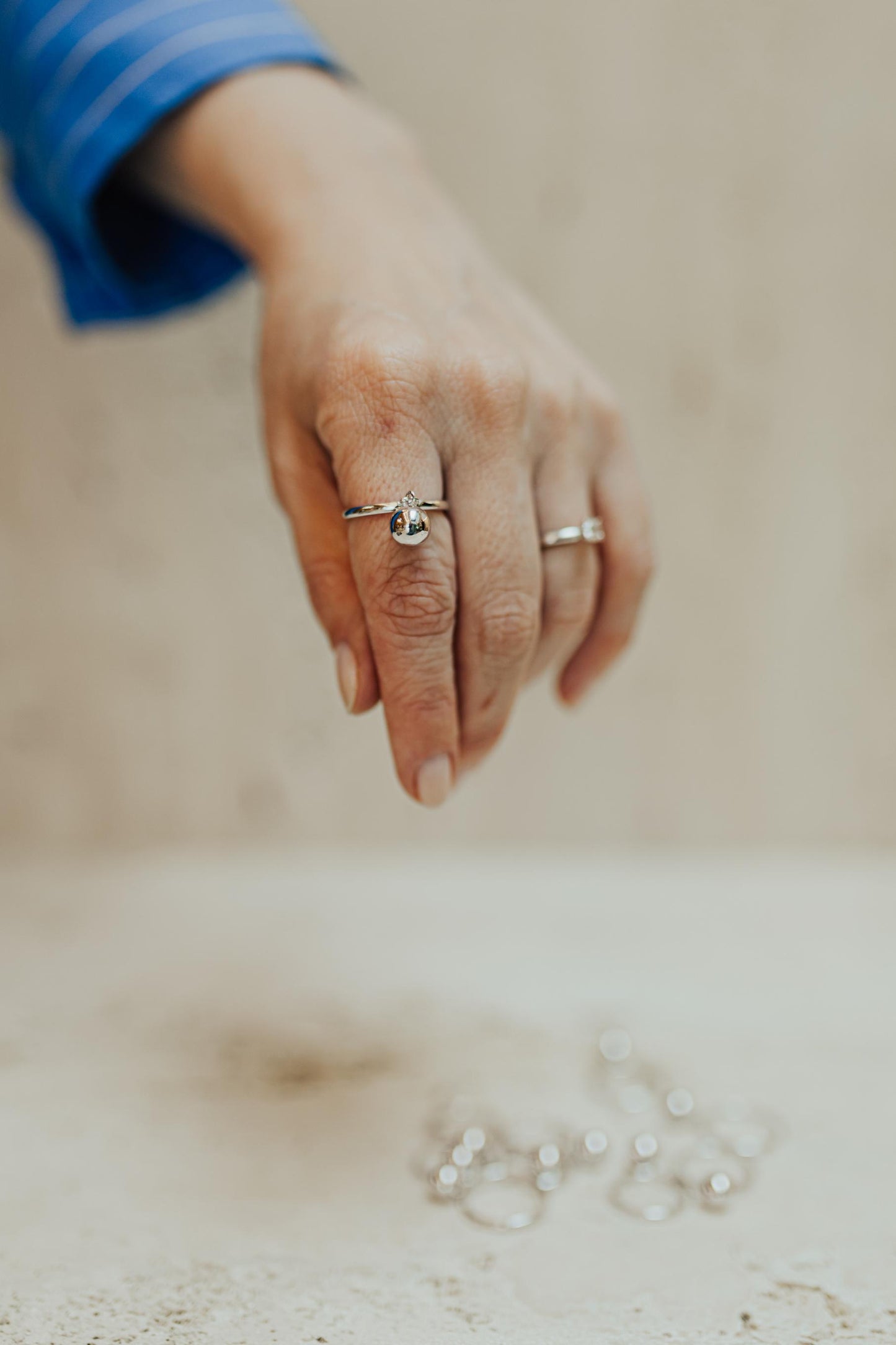 Anel Pingente Bola Ródio Branco