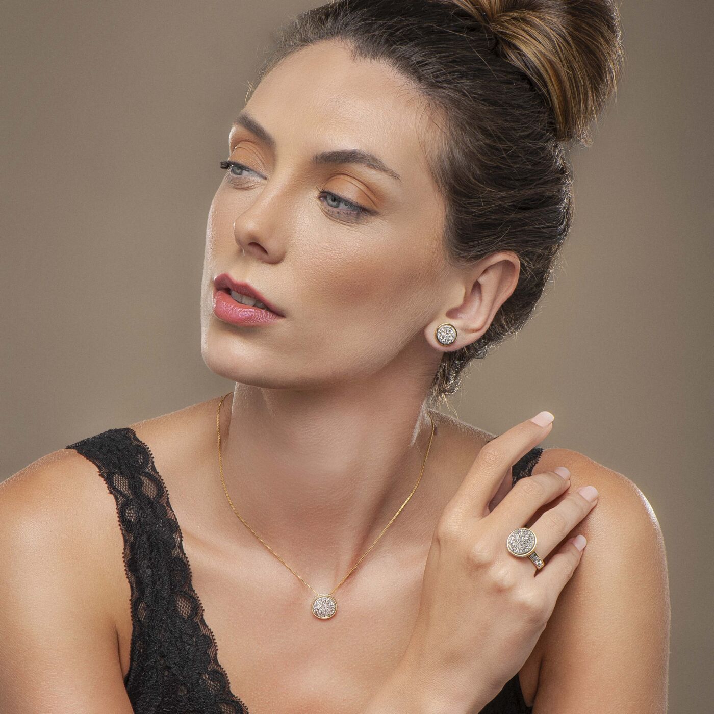 Brinco Kate Drusa Platina Dourado