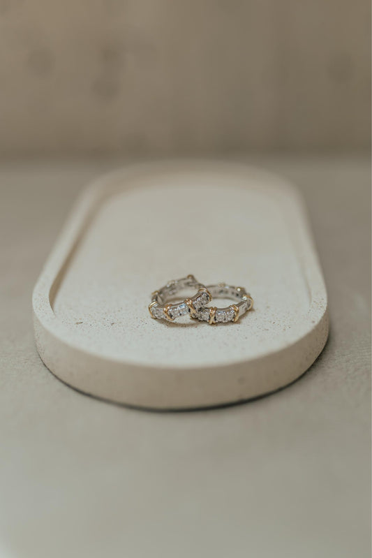 Brinco Argola Cristal Mix de Banhos P Ródio Branco