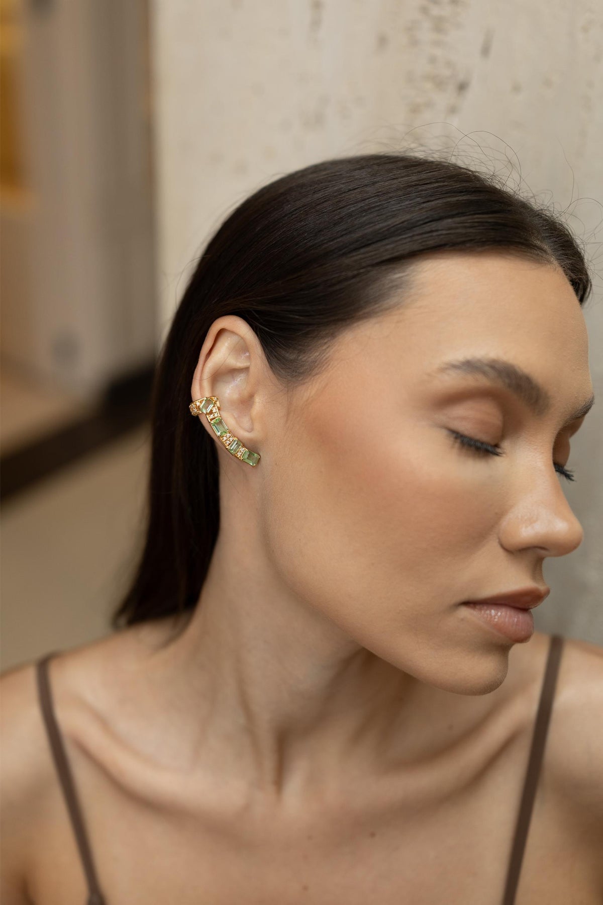 Brinco Ear Cuff Zircônias Intercaladas